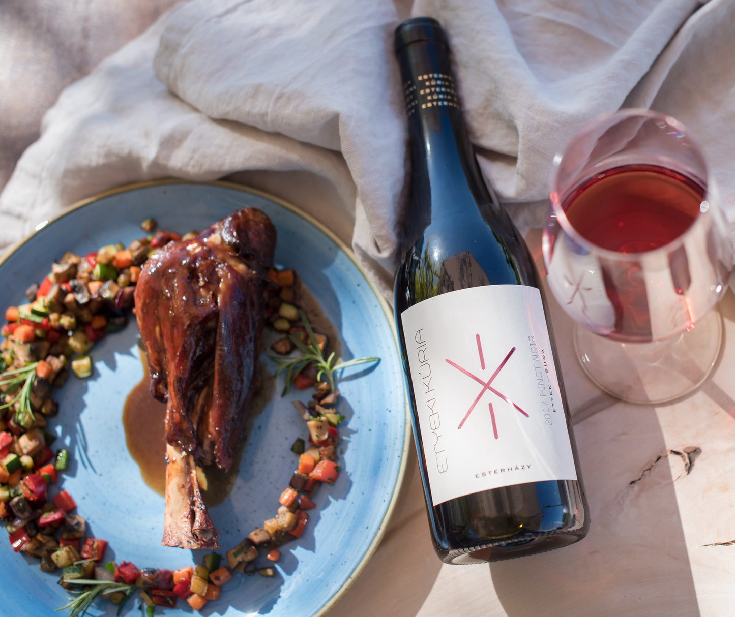 Etyeki Kúria Pinot Noir online bestellen